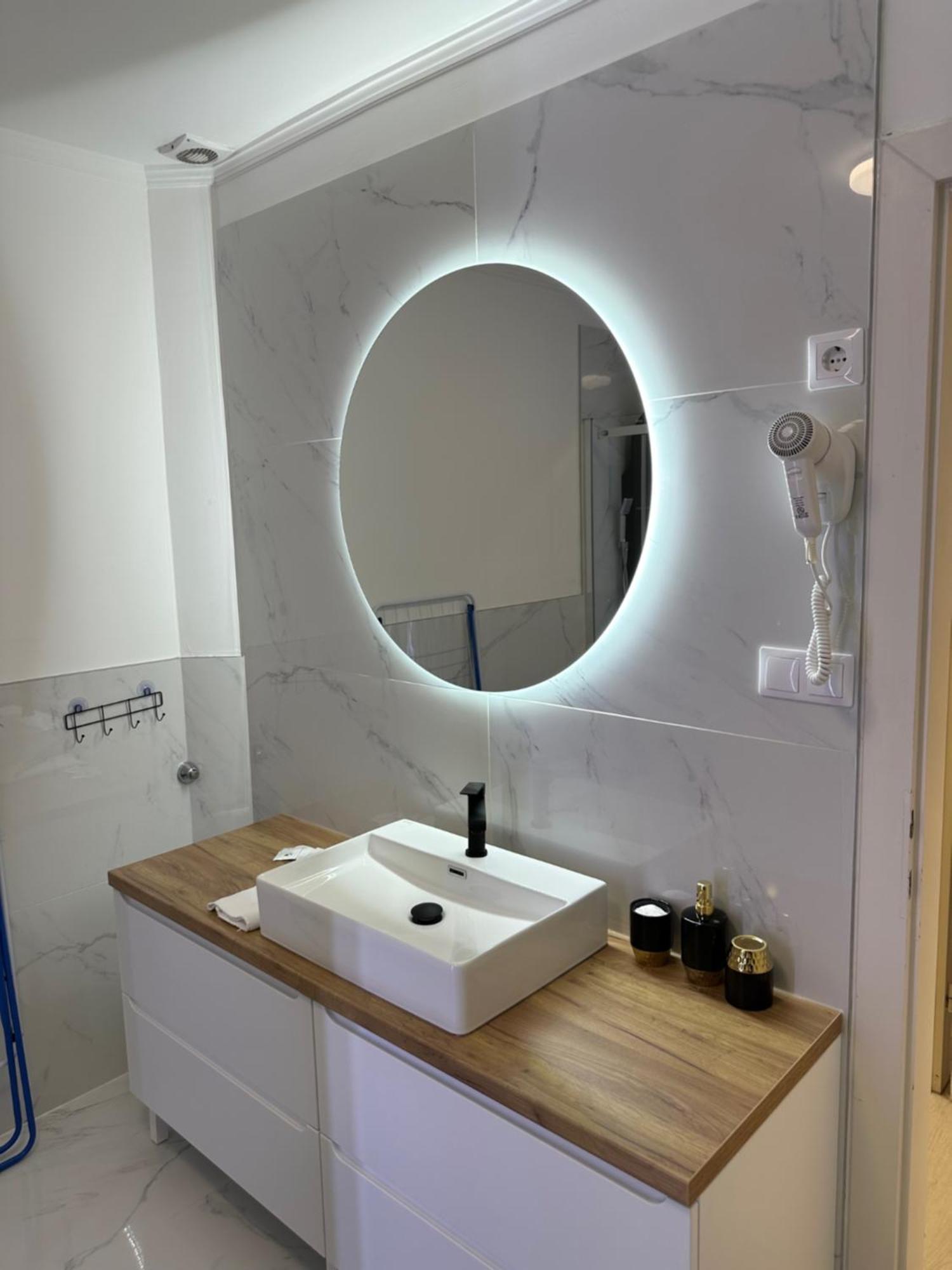 Hotel Forras Комаром Экстерьер фото