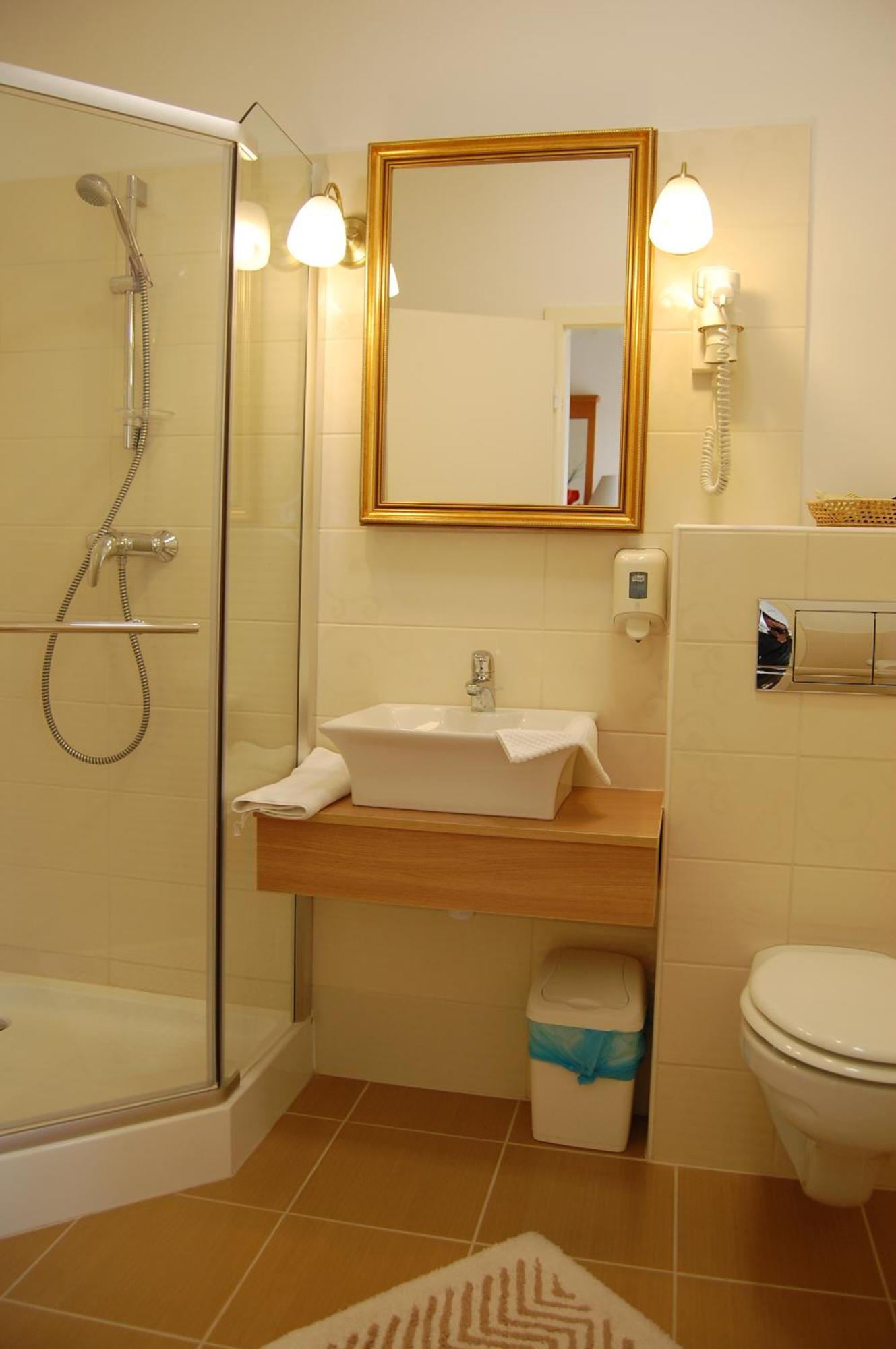Hotel Forras Комаром Номер фото