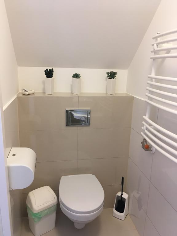 Hotel Forras Комаром Экстерьер фото